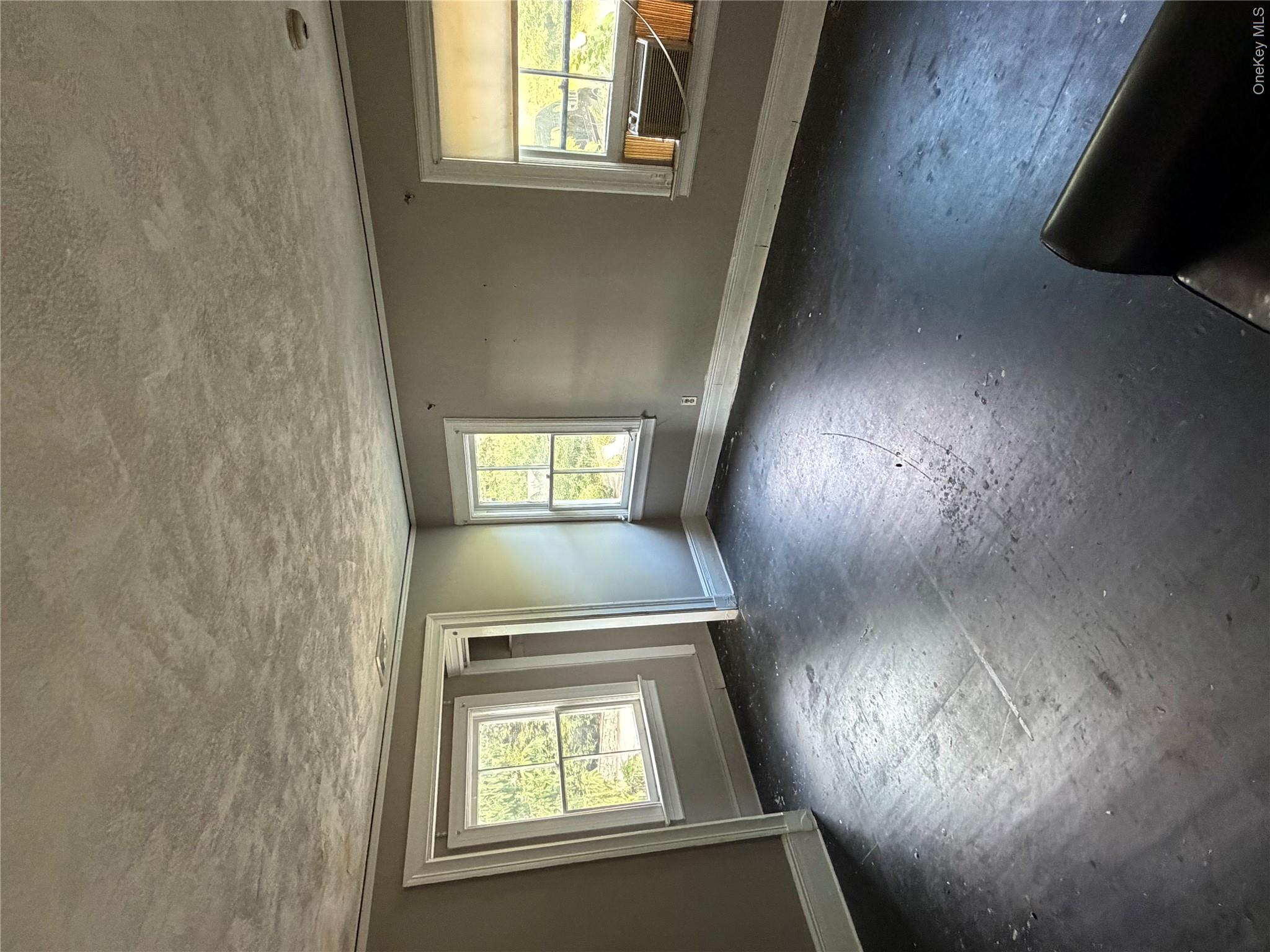 234 N Bedford Road Property Photo 16