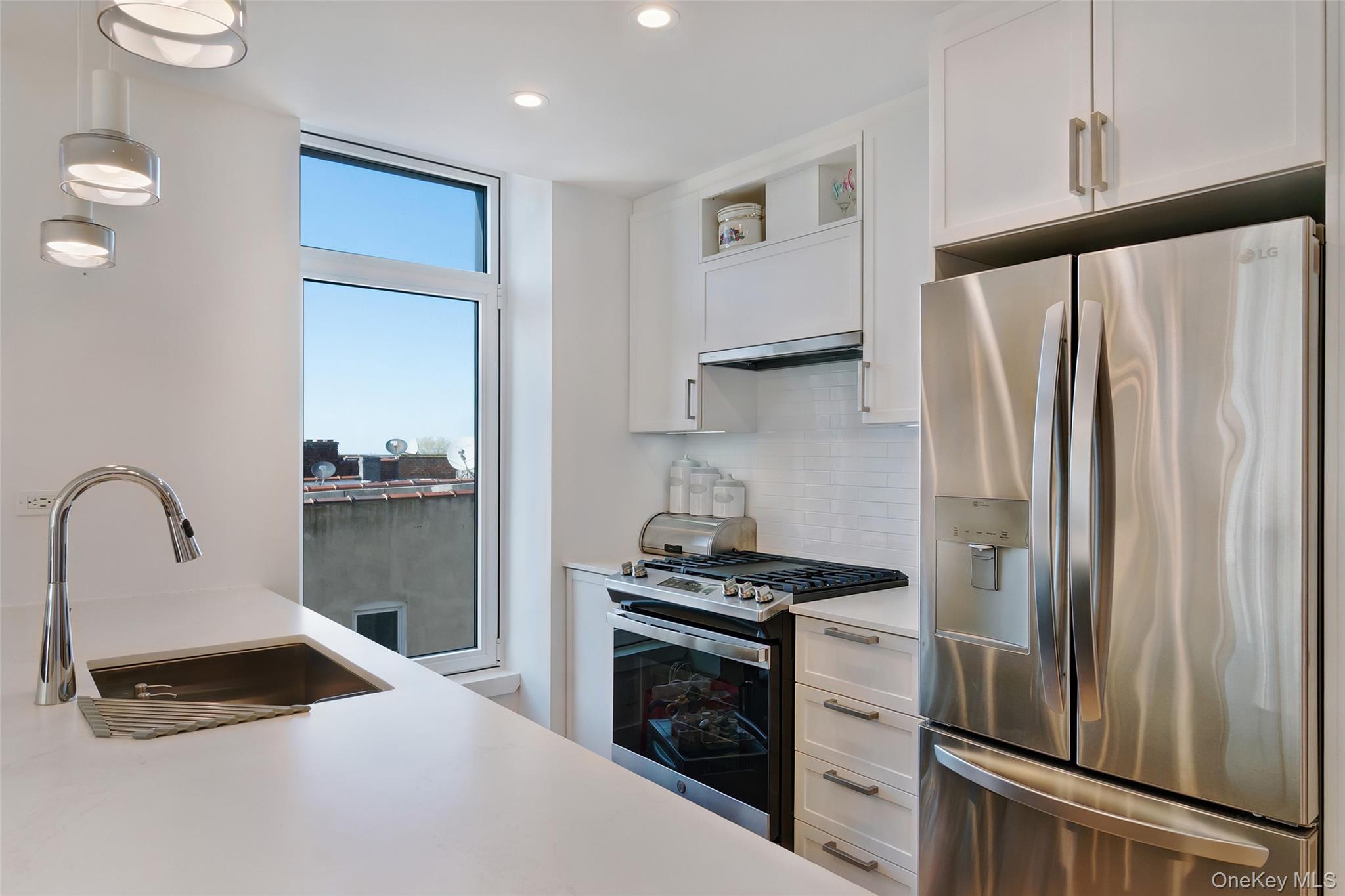 133 Beach 116th Street 4g Property Photo 2