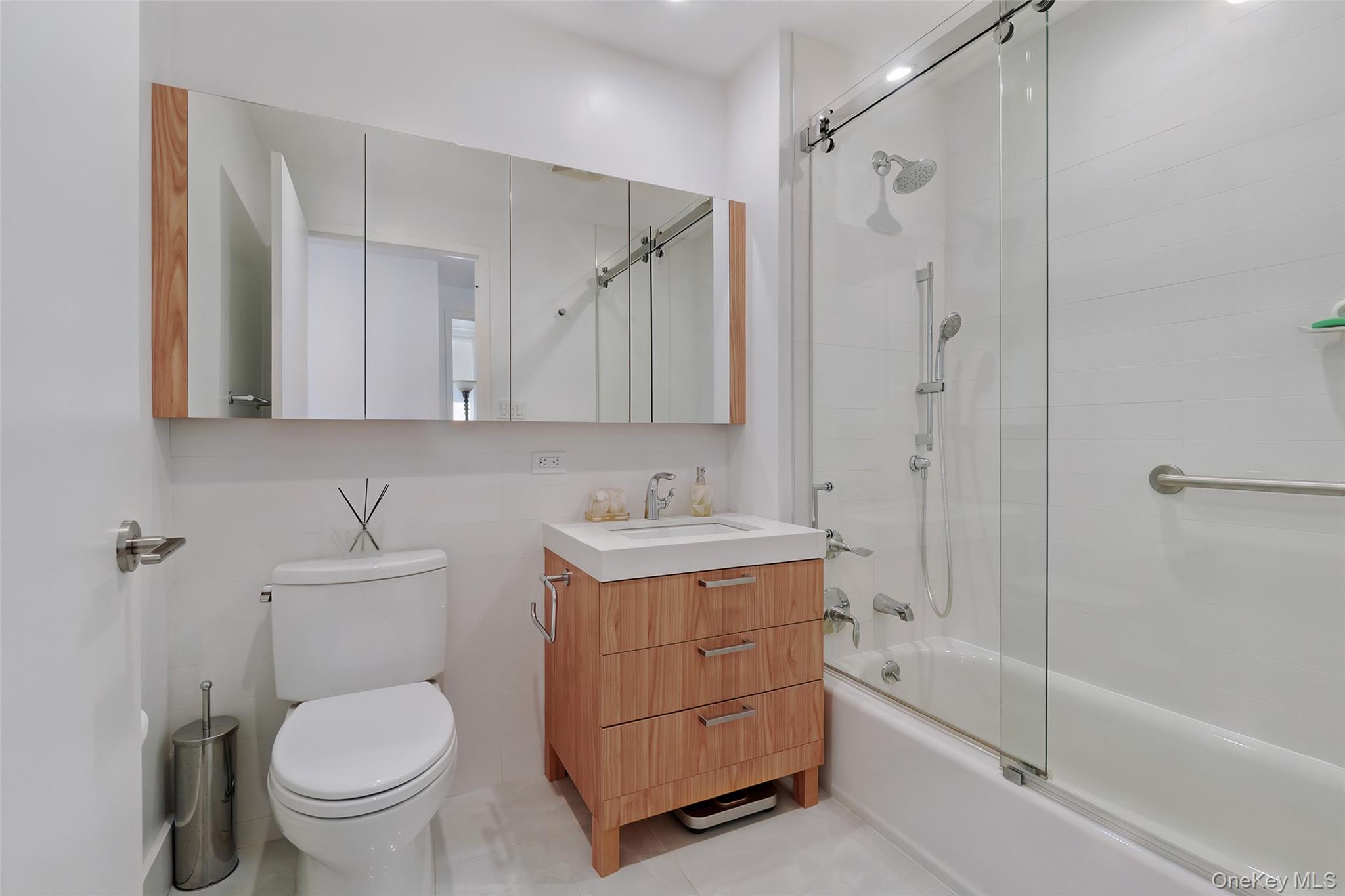 133 Beach 116th Street 4g Property Photo 8