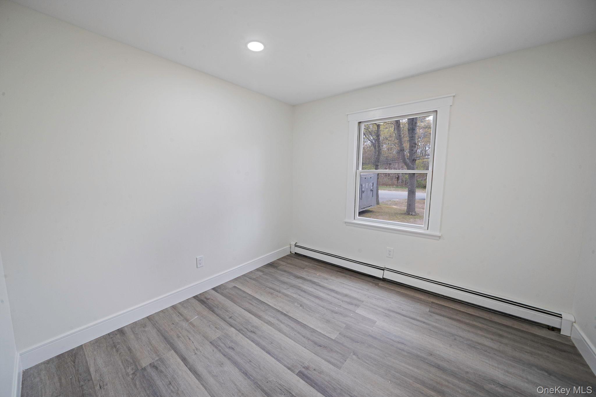 104 Cedarhurst Avenue Property Photo 8