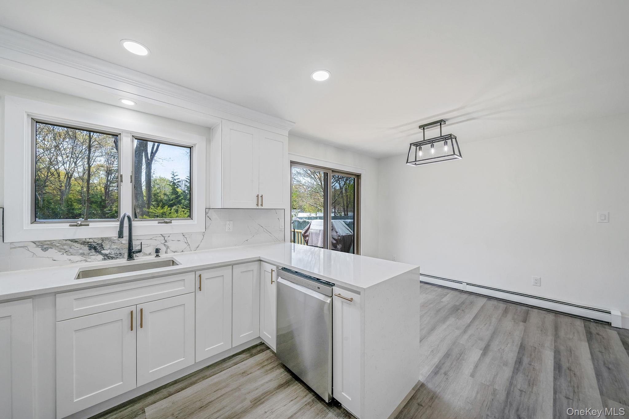 104 Cedarhurst Avenue Property Photo 15