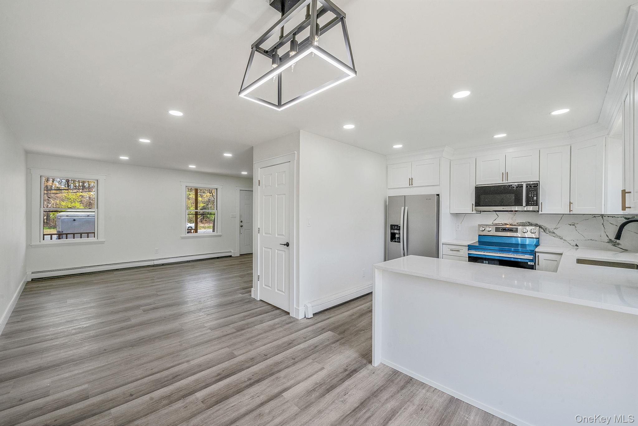 104 Cedarhurst Avenue Property Photo 16