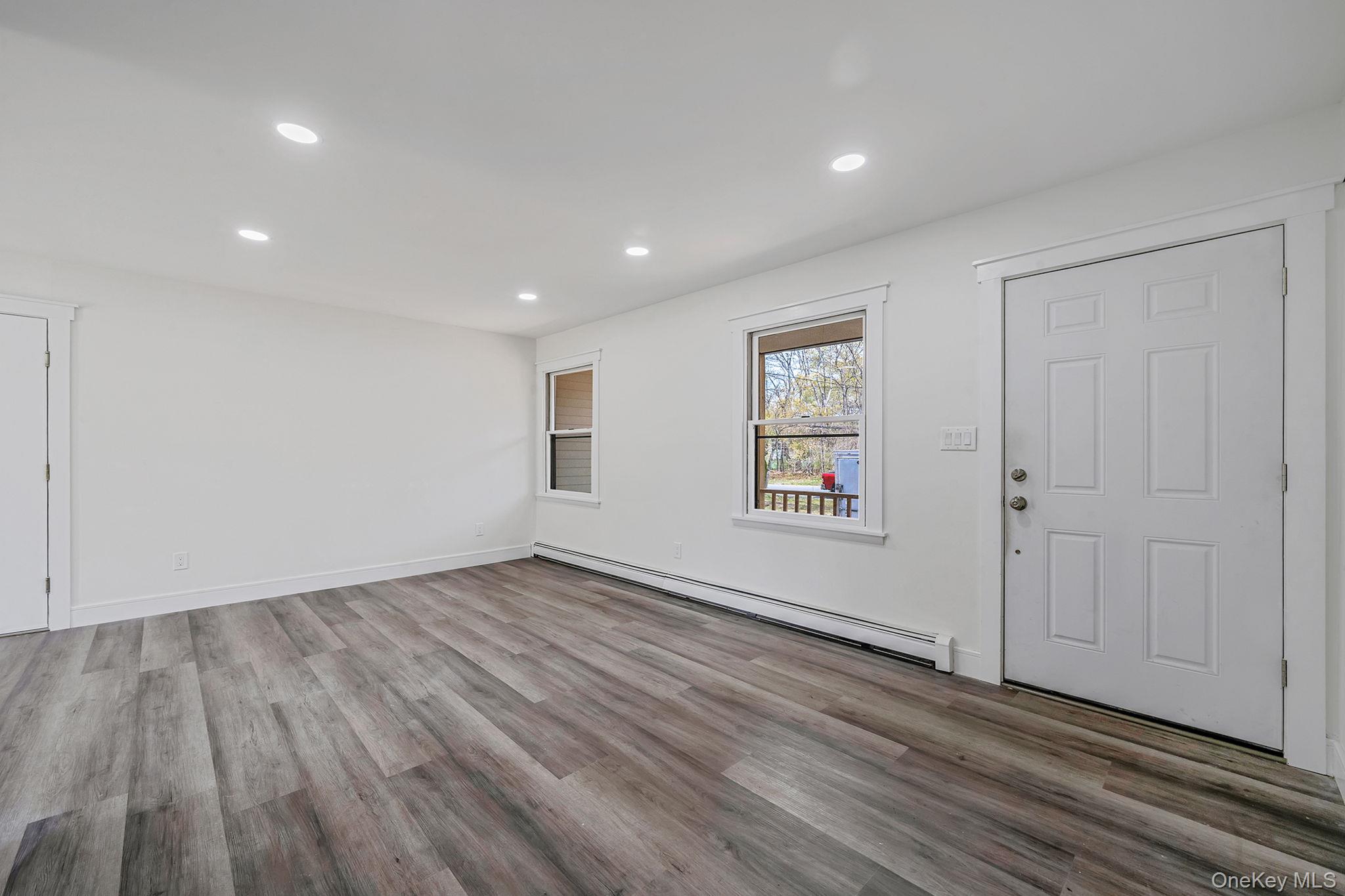 104 Cedarhurst Avenue Property Photo 21