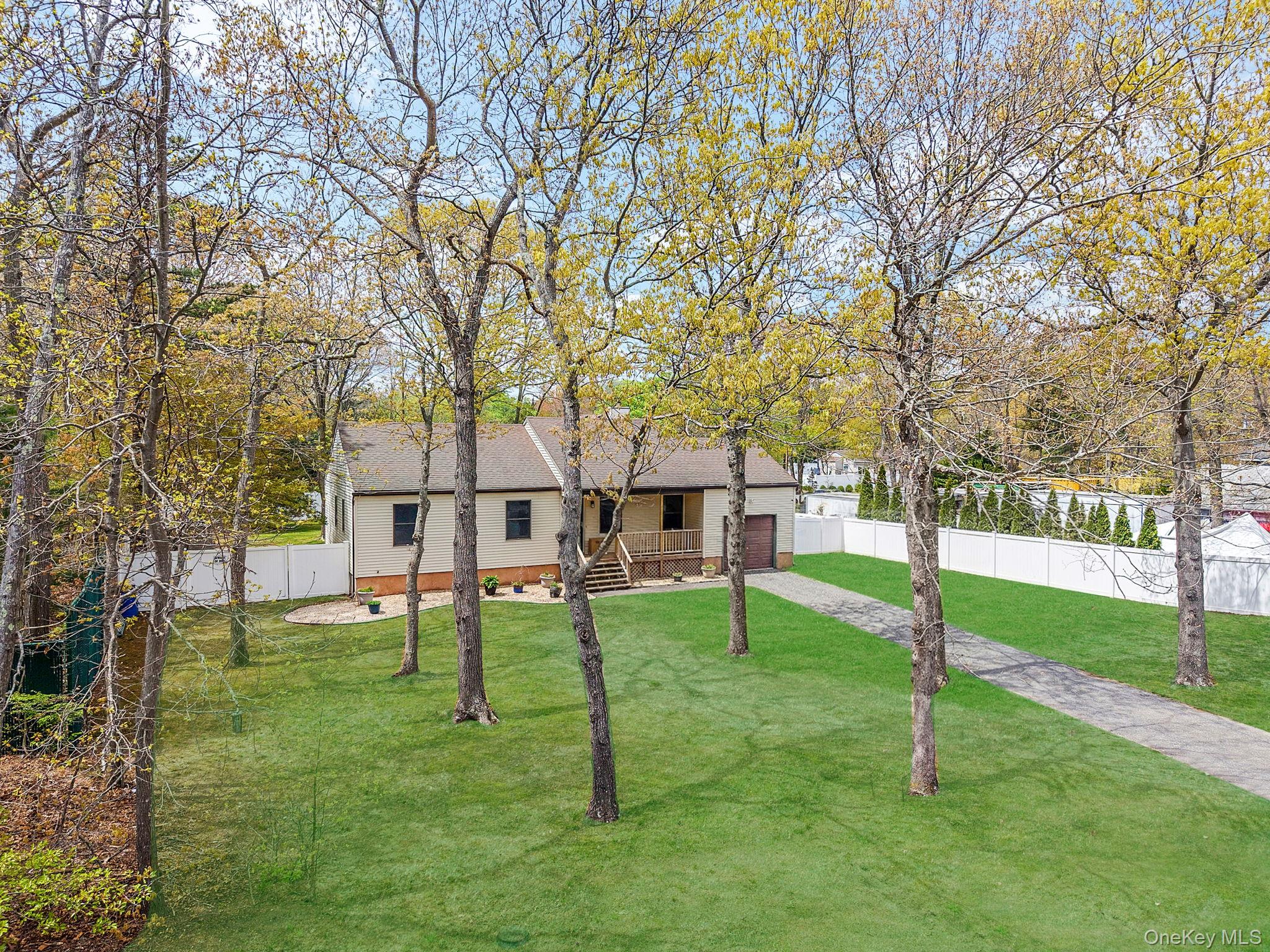 104 Cedarhurst Avenue Property Photo 27