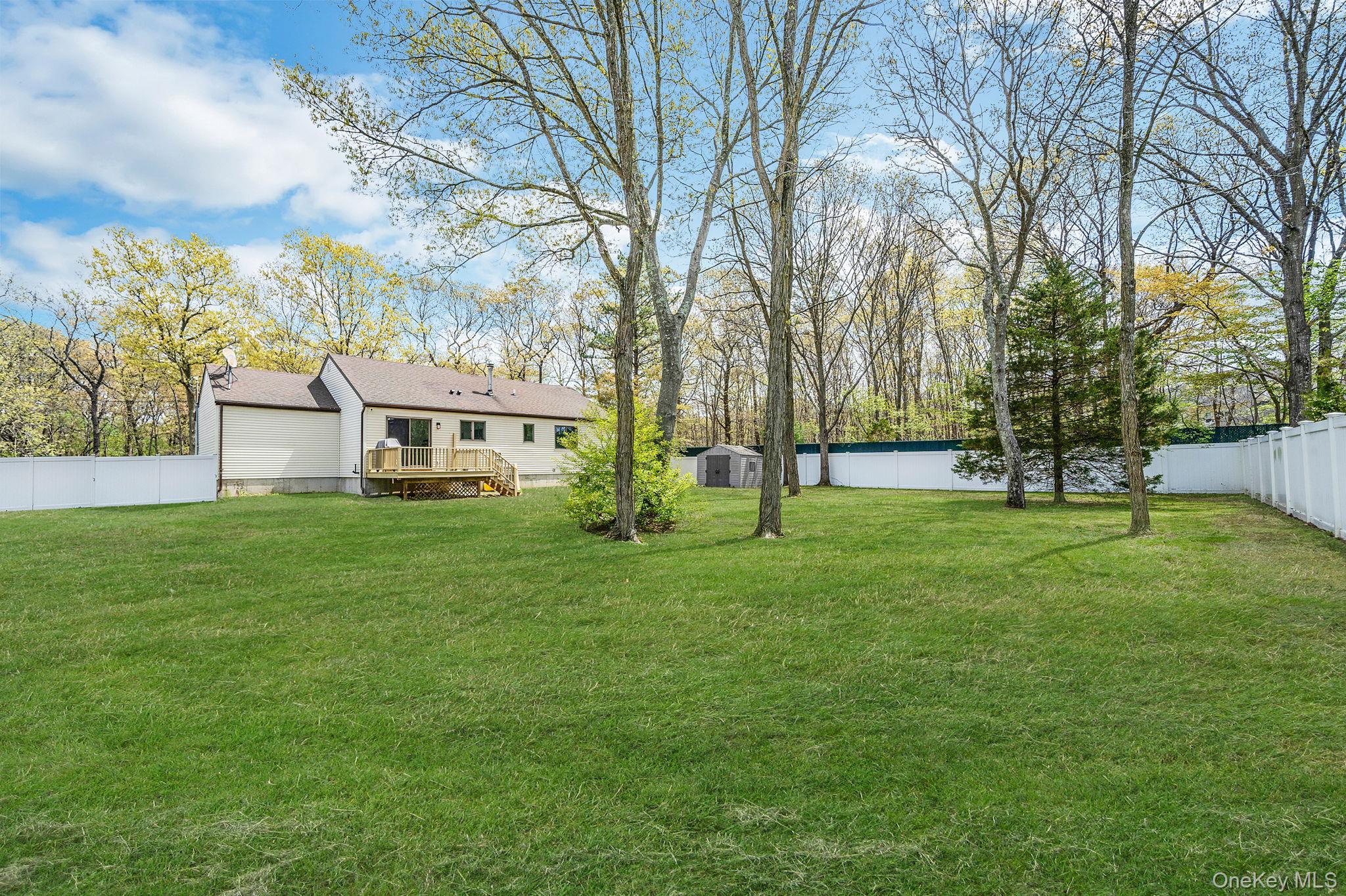 104 Cedarhurst Avenue Property Photo 35