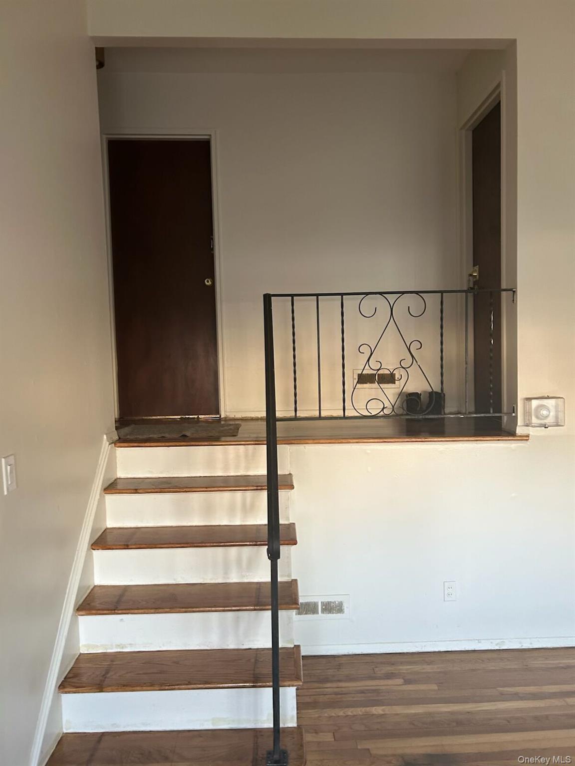 229 Sylvester Streets Property Photo 3