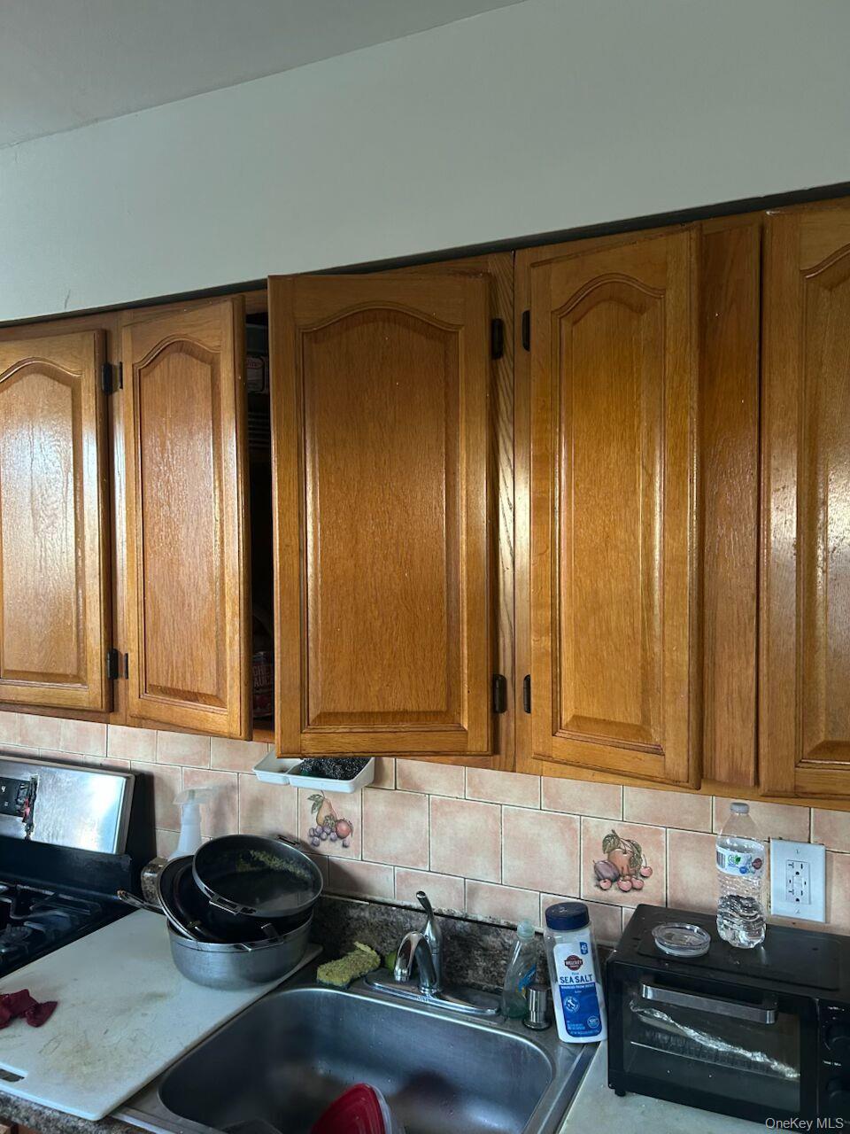 229 Sylvester Streets Property Photo 6