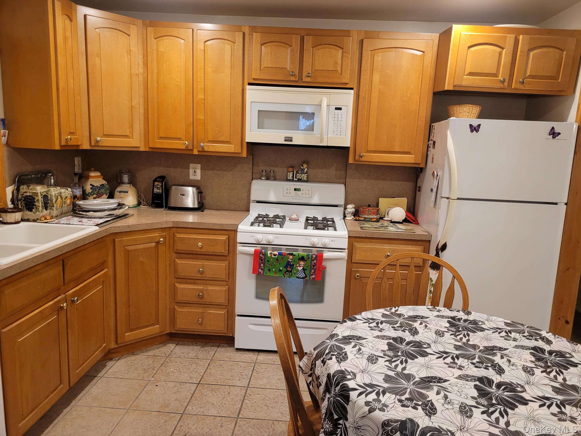 9720 158th Avenue Property Photo 9
