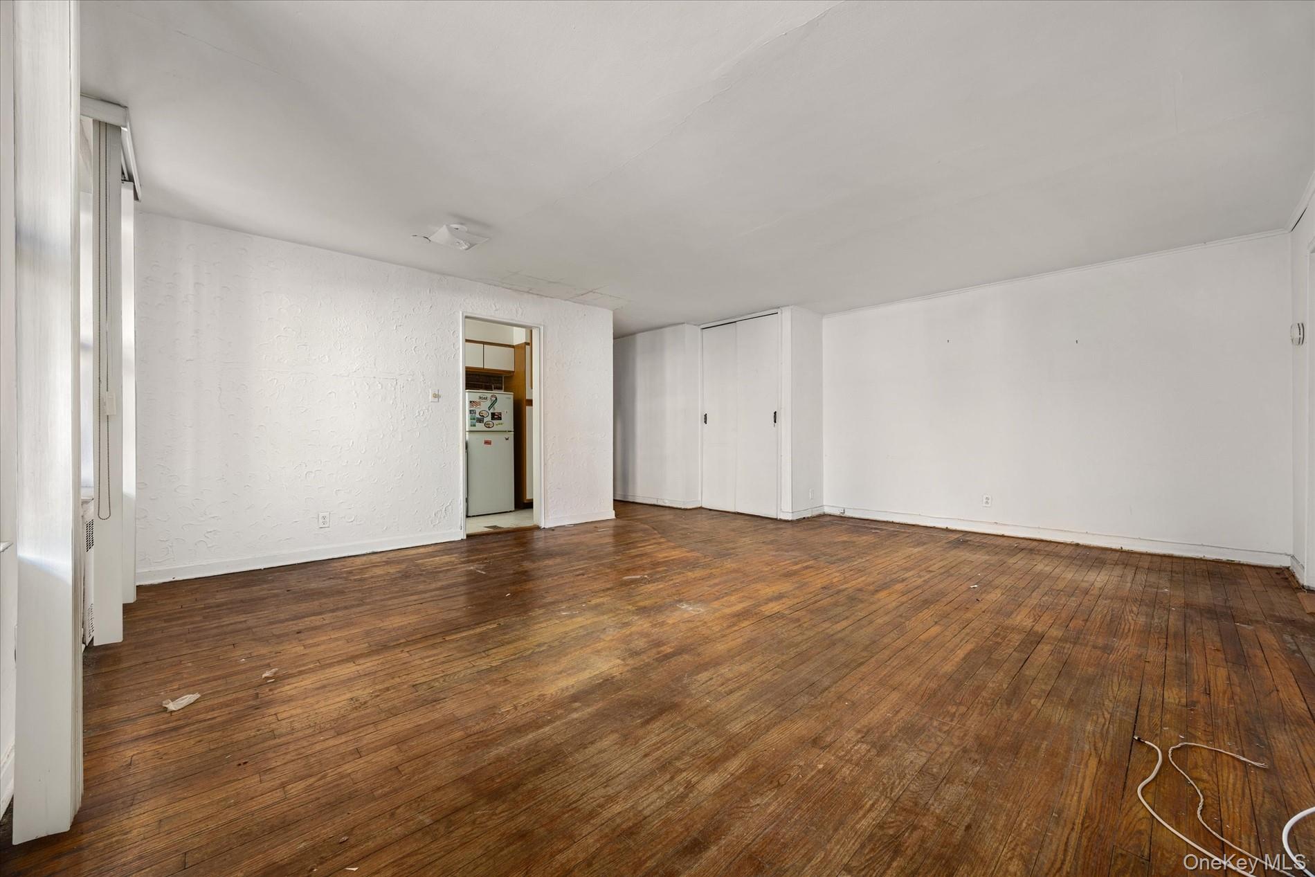 105-33 66th 1g Property Photo 4