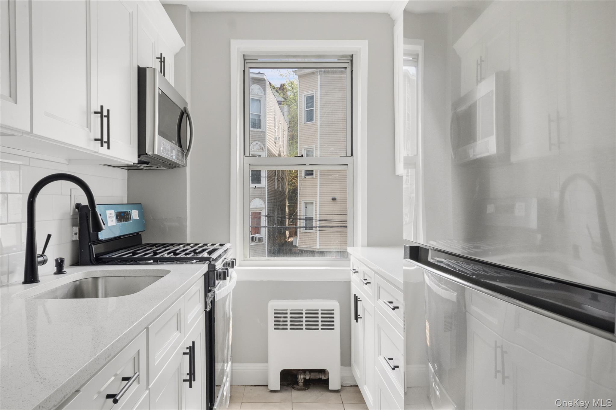 134 Ravine Avenue 3b Property Photo 2