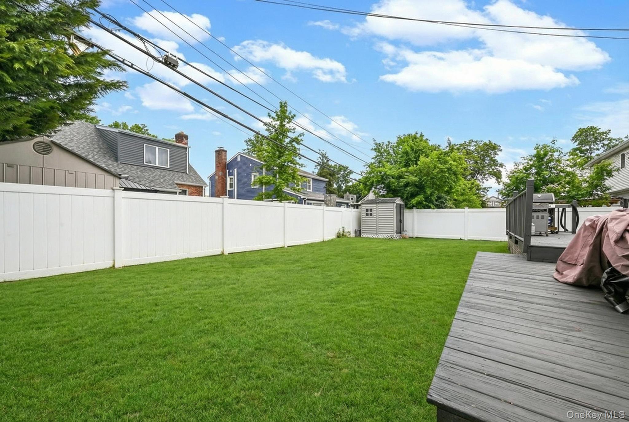 6 Willow Road Property Photo 6