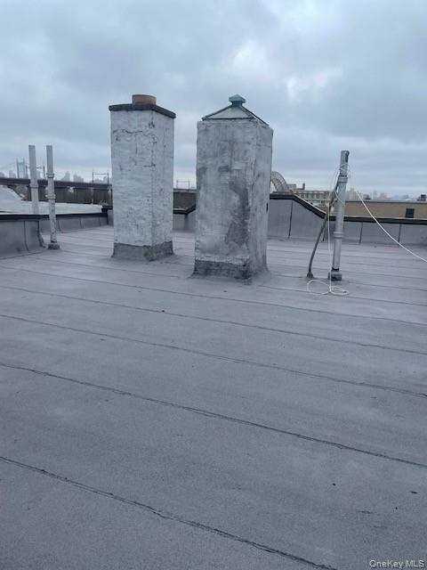 21-51 27th Street Property Photo 4