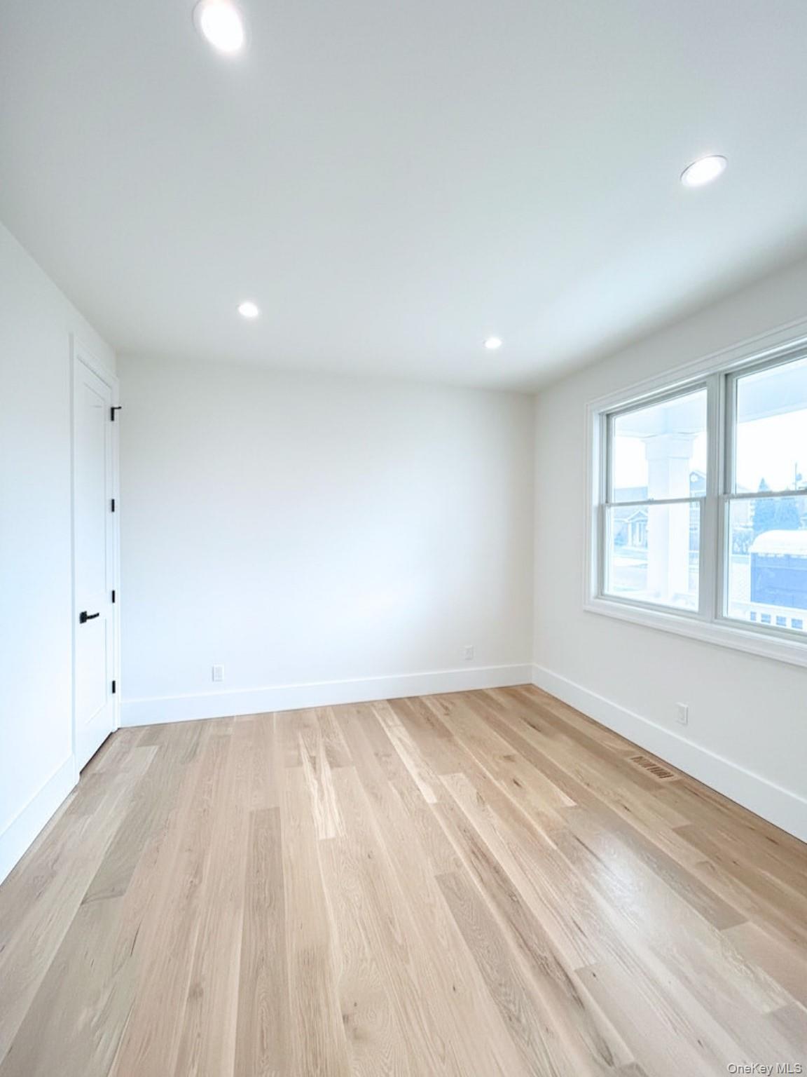 5 Baker Lane Property Photo 4