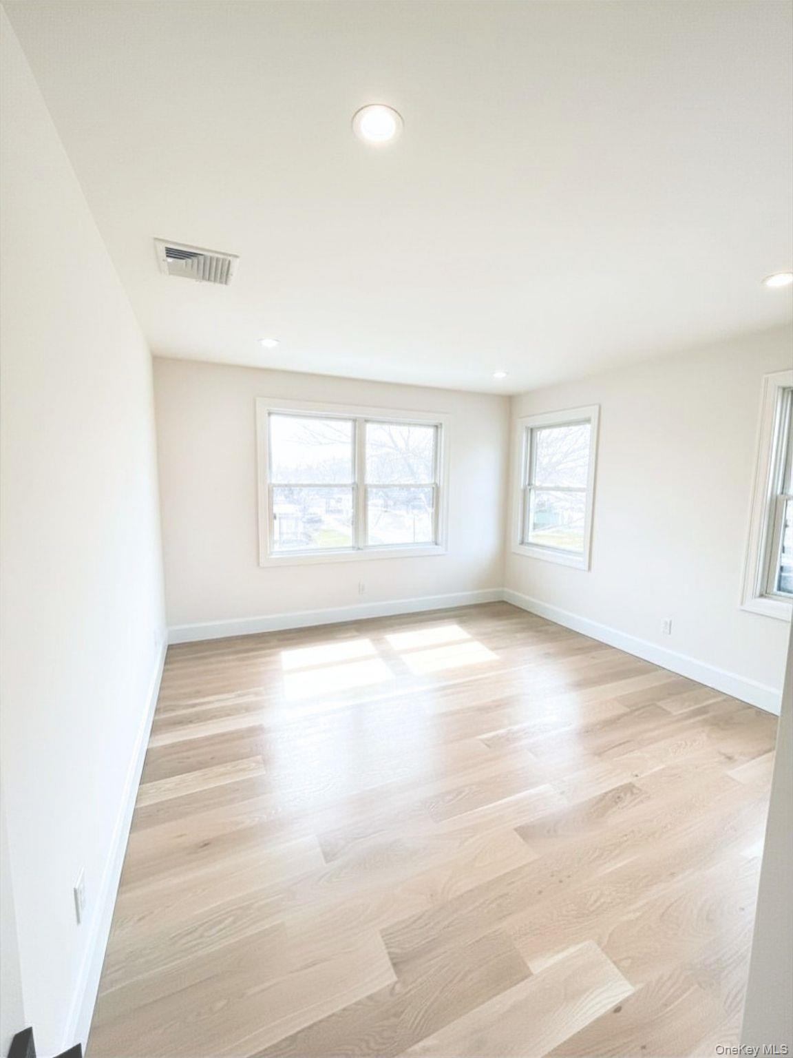 5 Baker Lane Property Photo 14