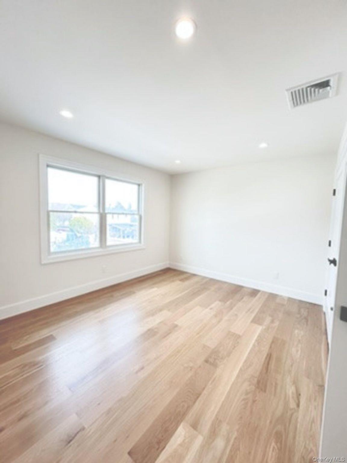5 Baker Lane Property Photo 20