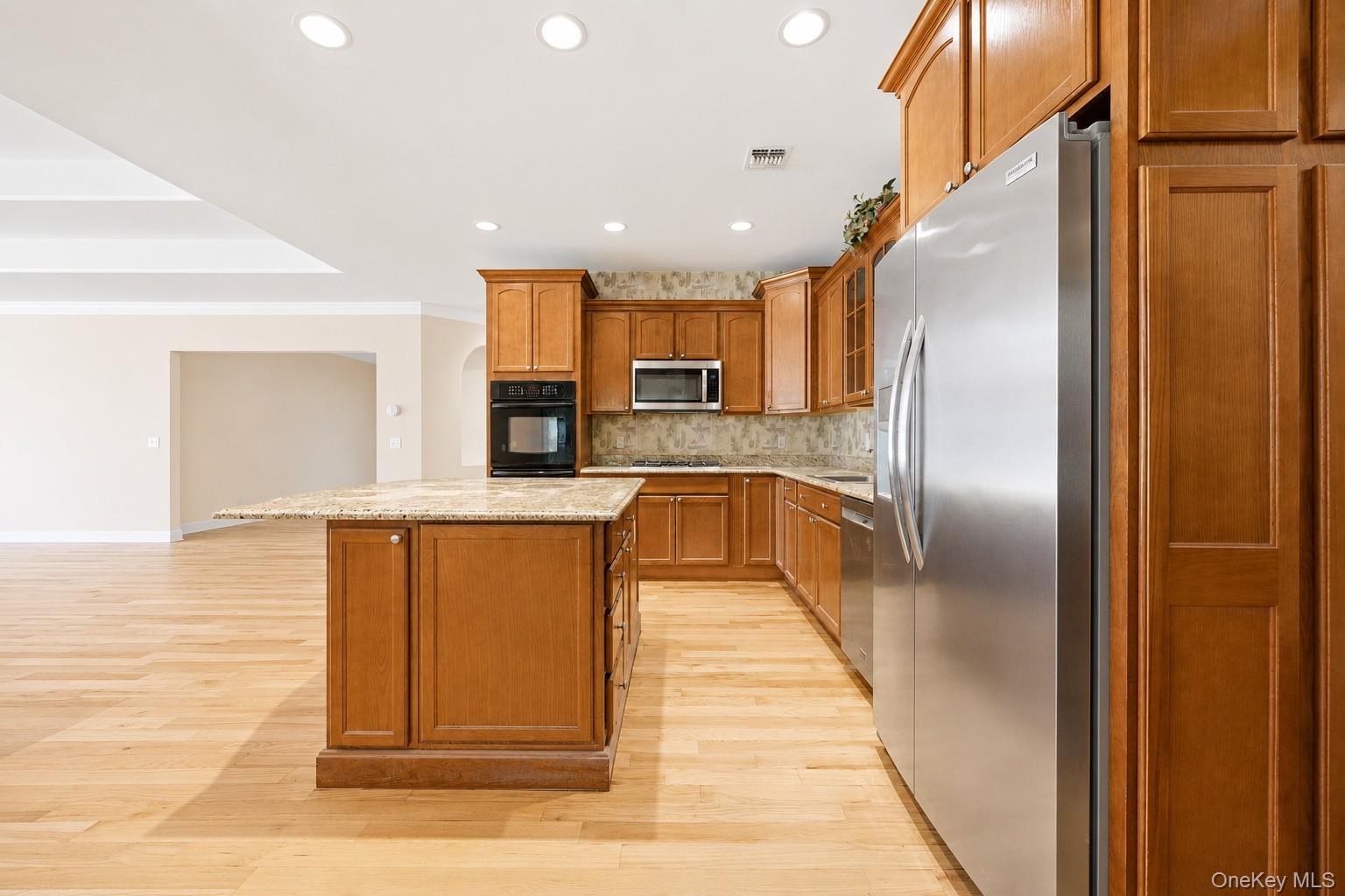 381 Altessa Boulevard Property Photo 18