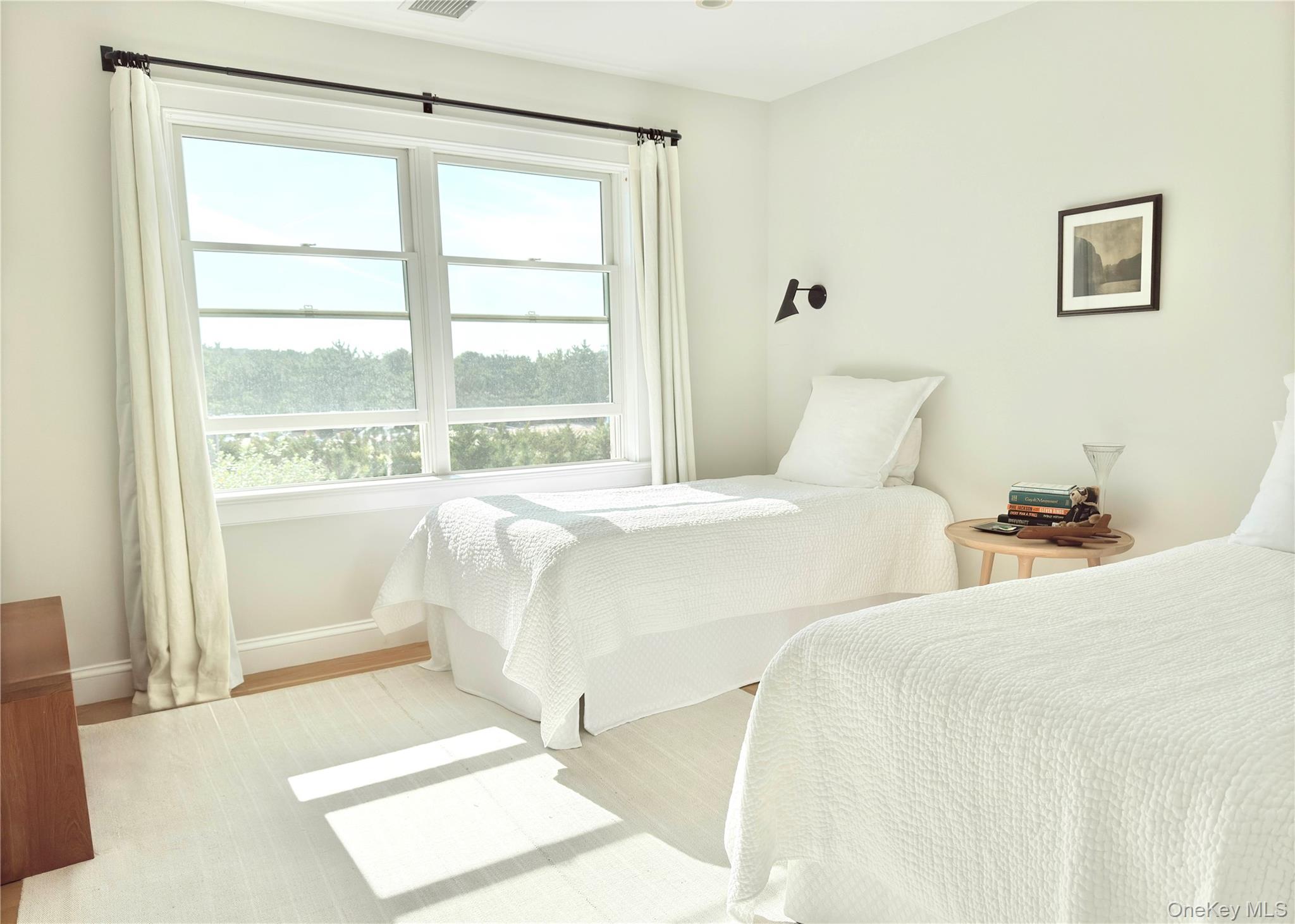 162 Dune Road Property Photo 15