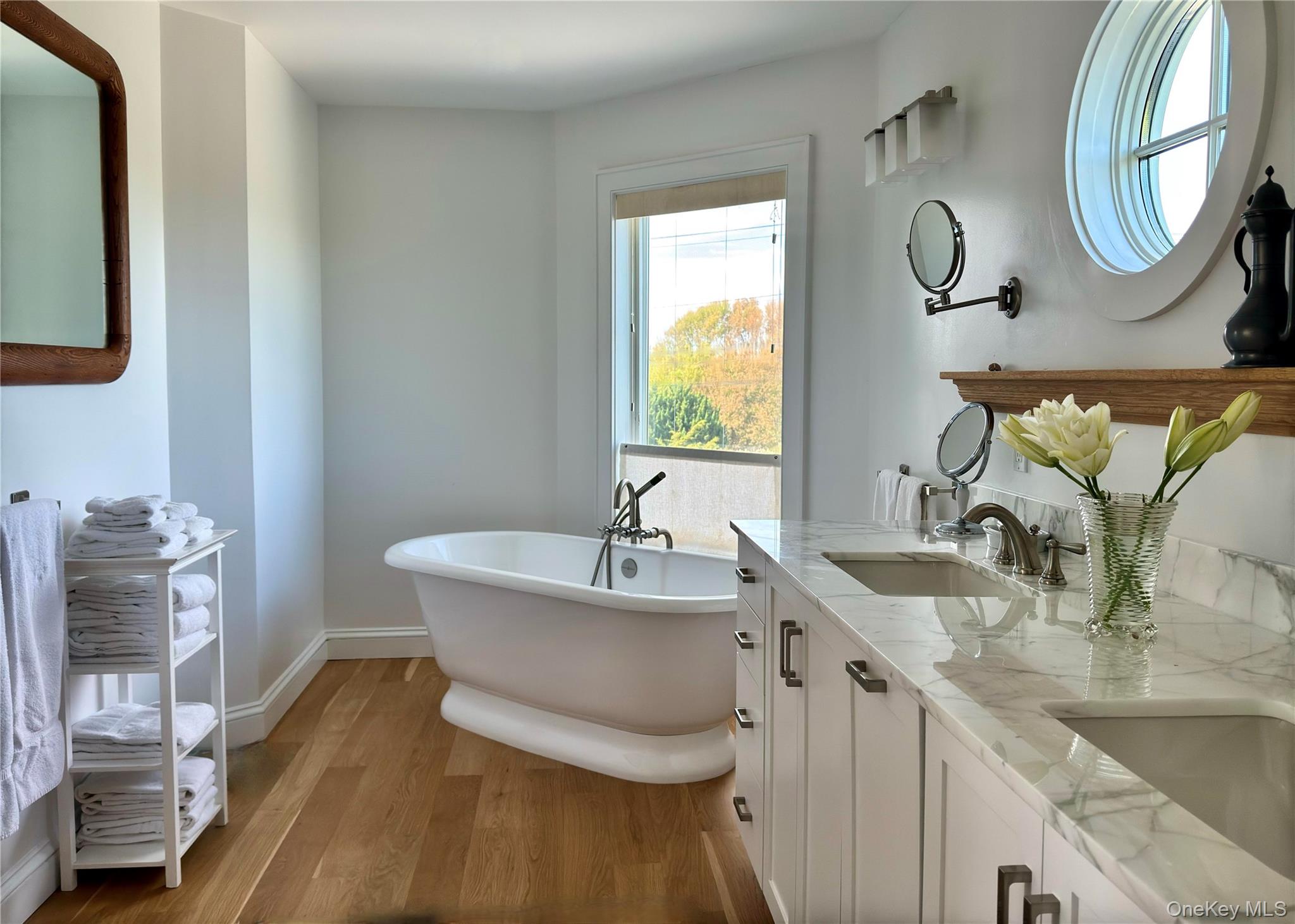 162 Dune Road Property Photo 18