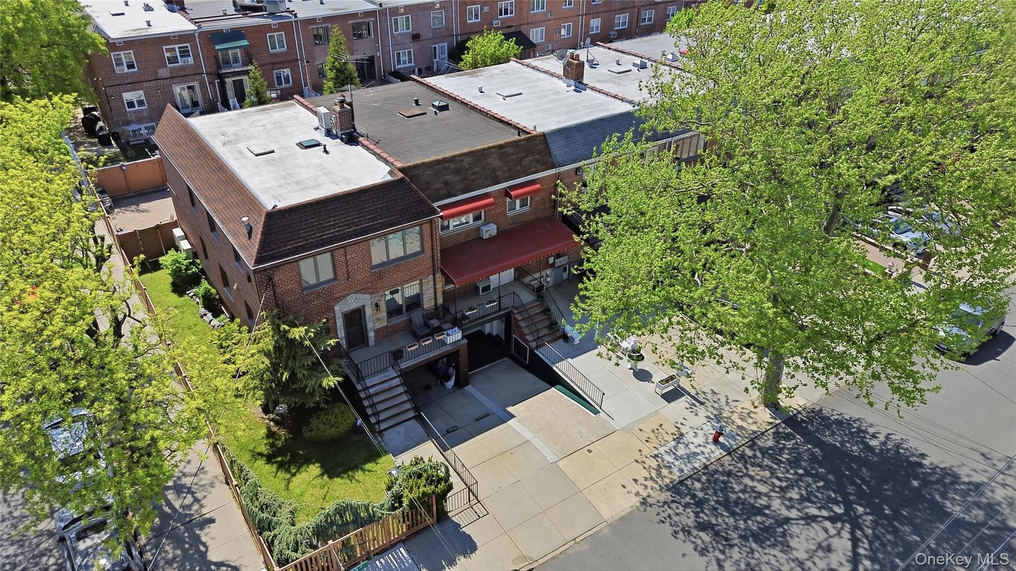 6172 70th Street Property Photo 4