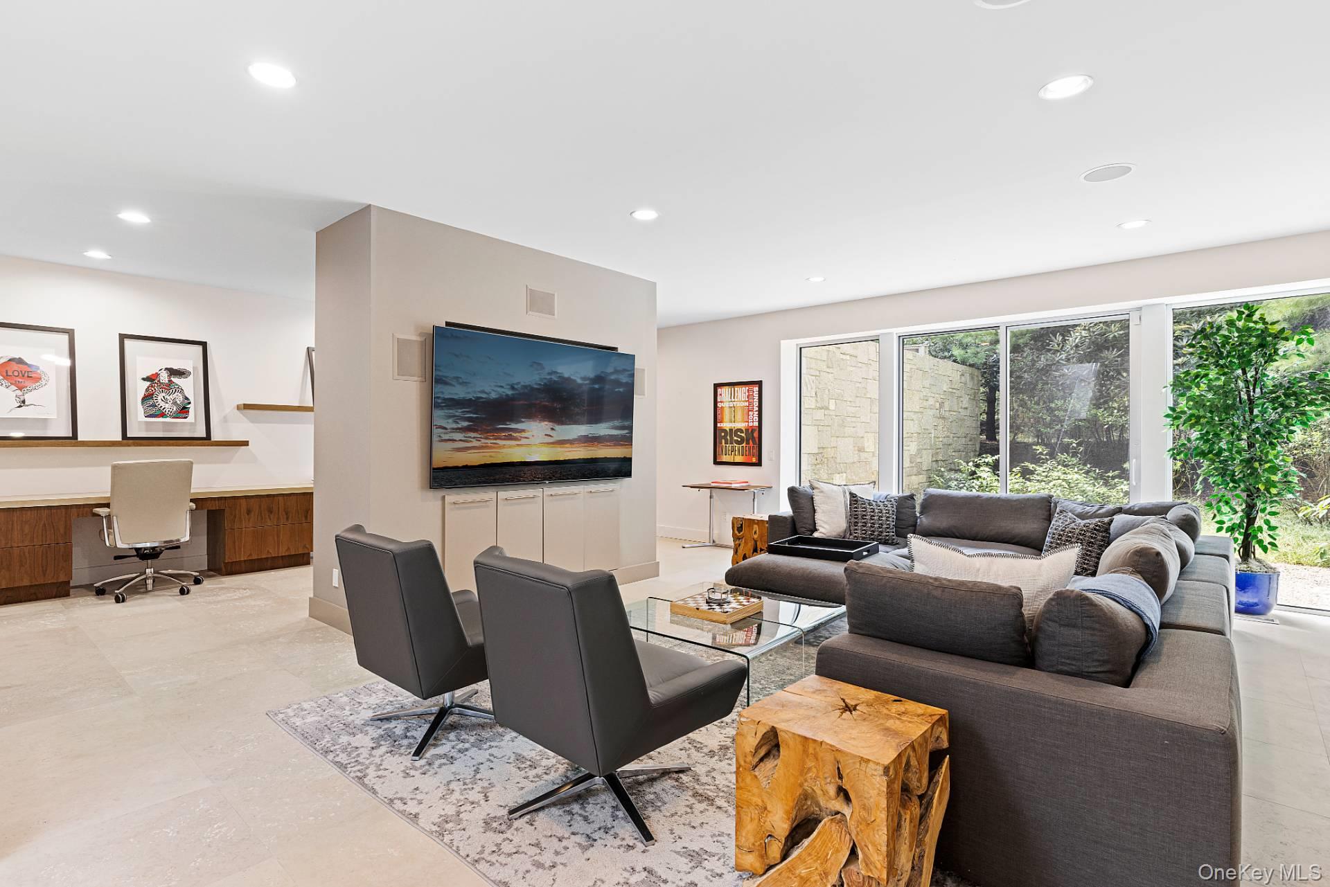 7 Rolling Wood Lane Property Photo 25