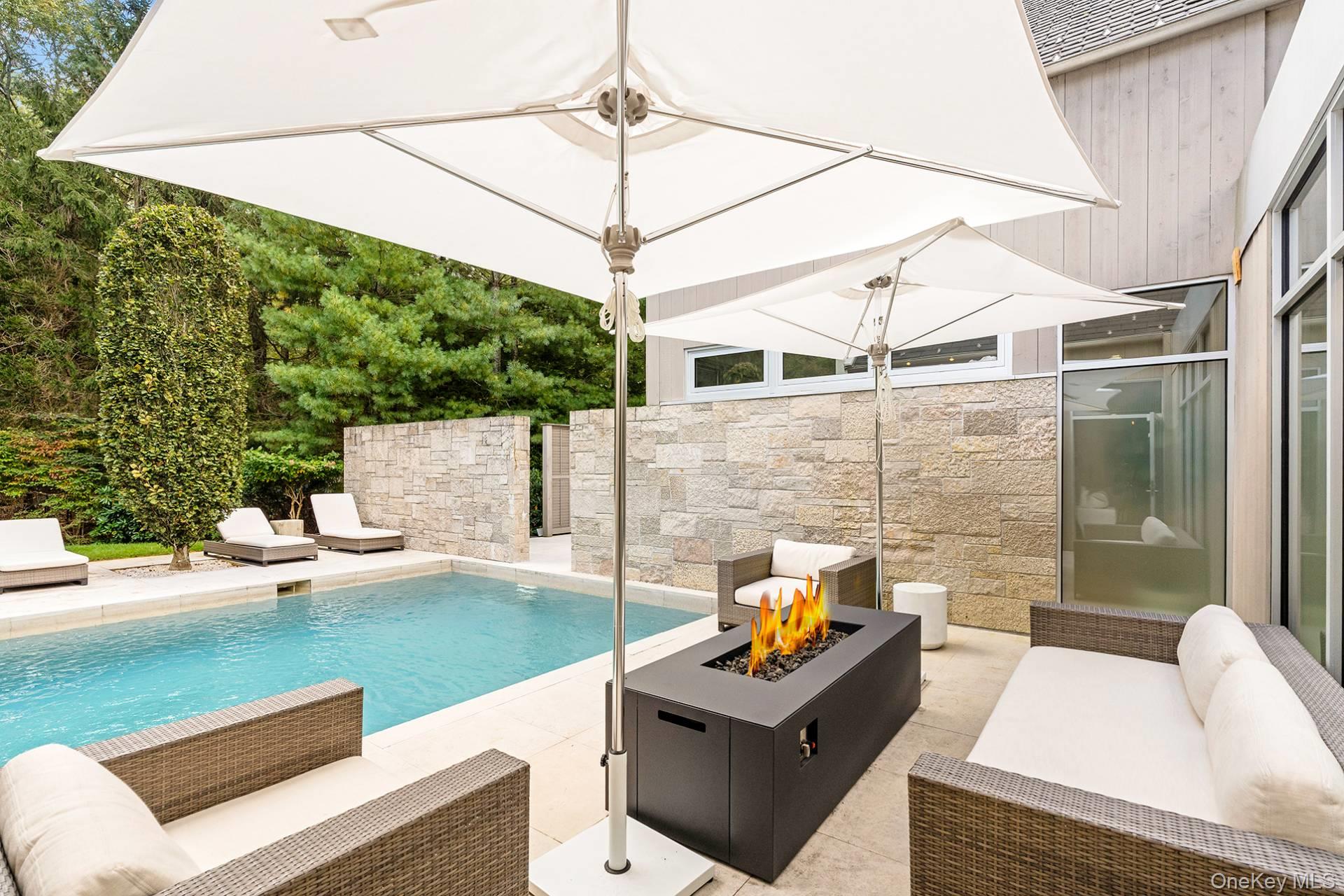 7 Rolling Wood Lane Property Photo 30