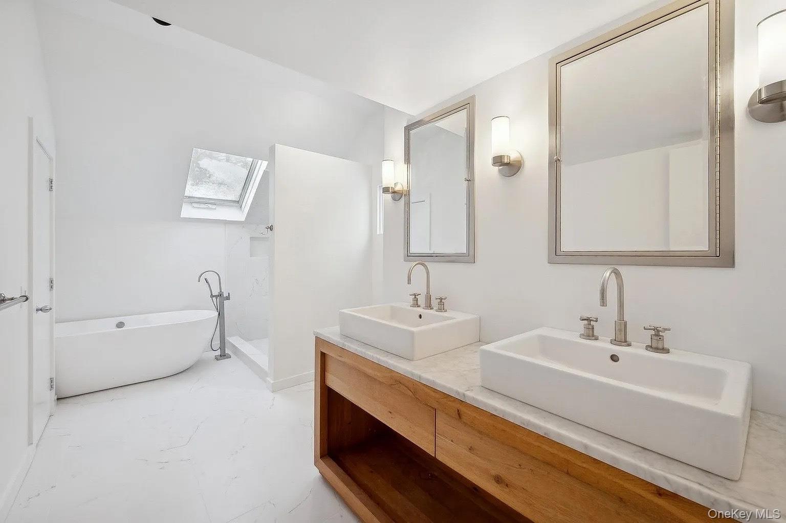 33 Oak Hill Lane Property Photo 12