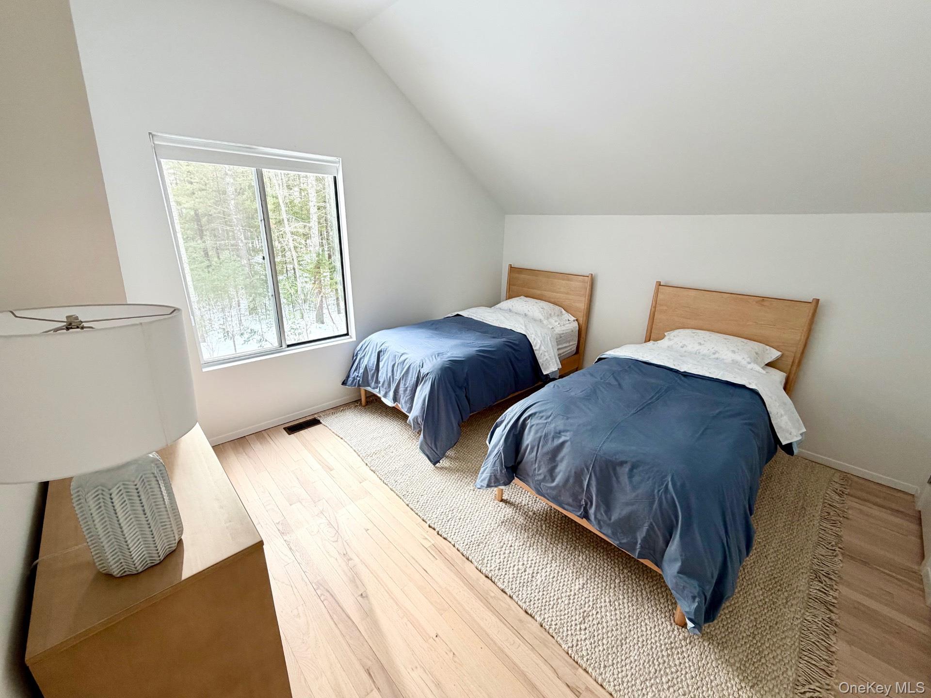33 Oak Hill Lane Property Photo 14