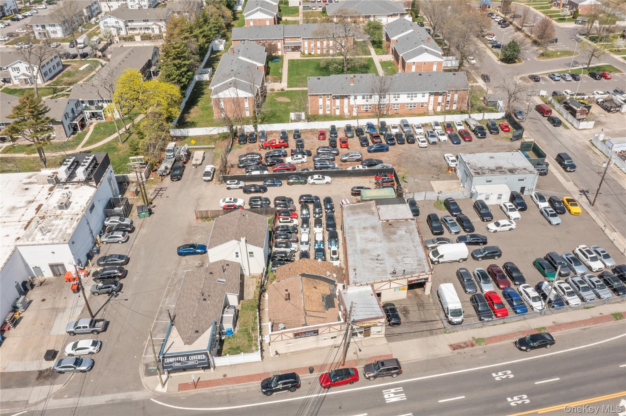5651-5661 Merrick Road Property Photo 11