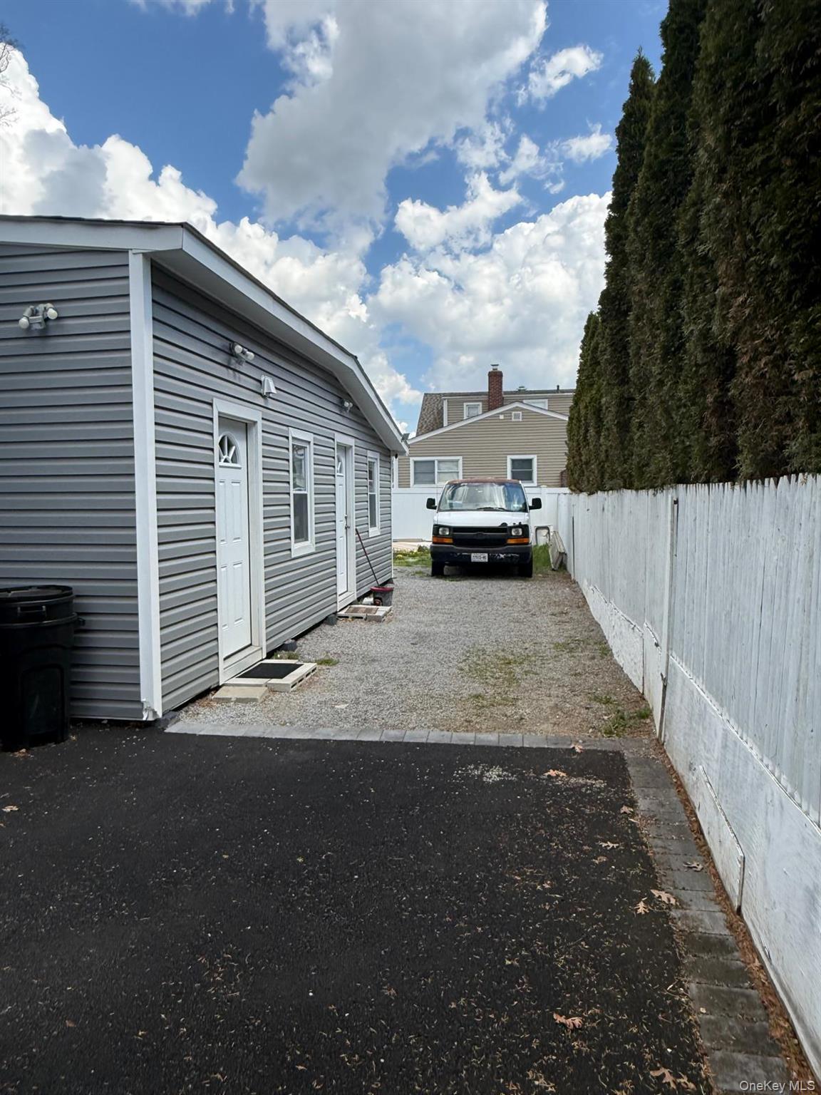 354 Beachview Street Property Photo 4