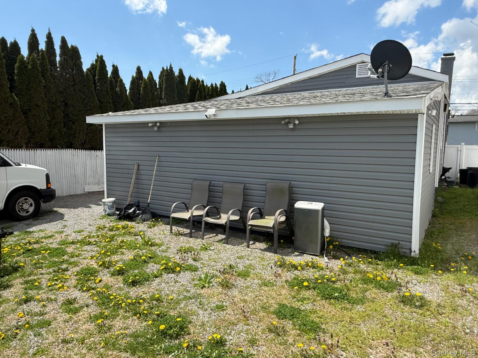 354 Beachview Street Property Photo 23