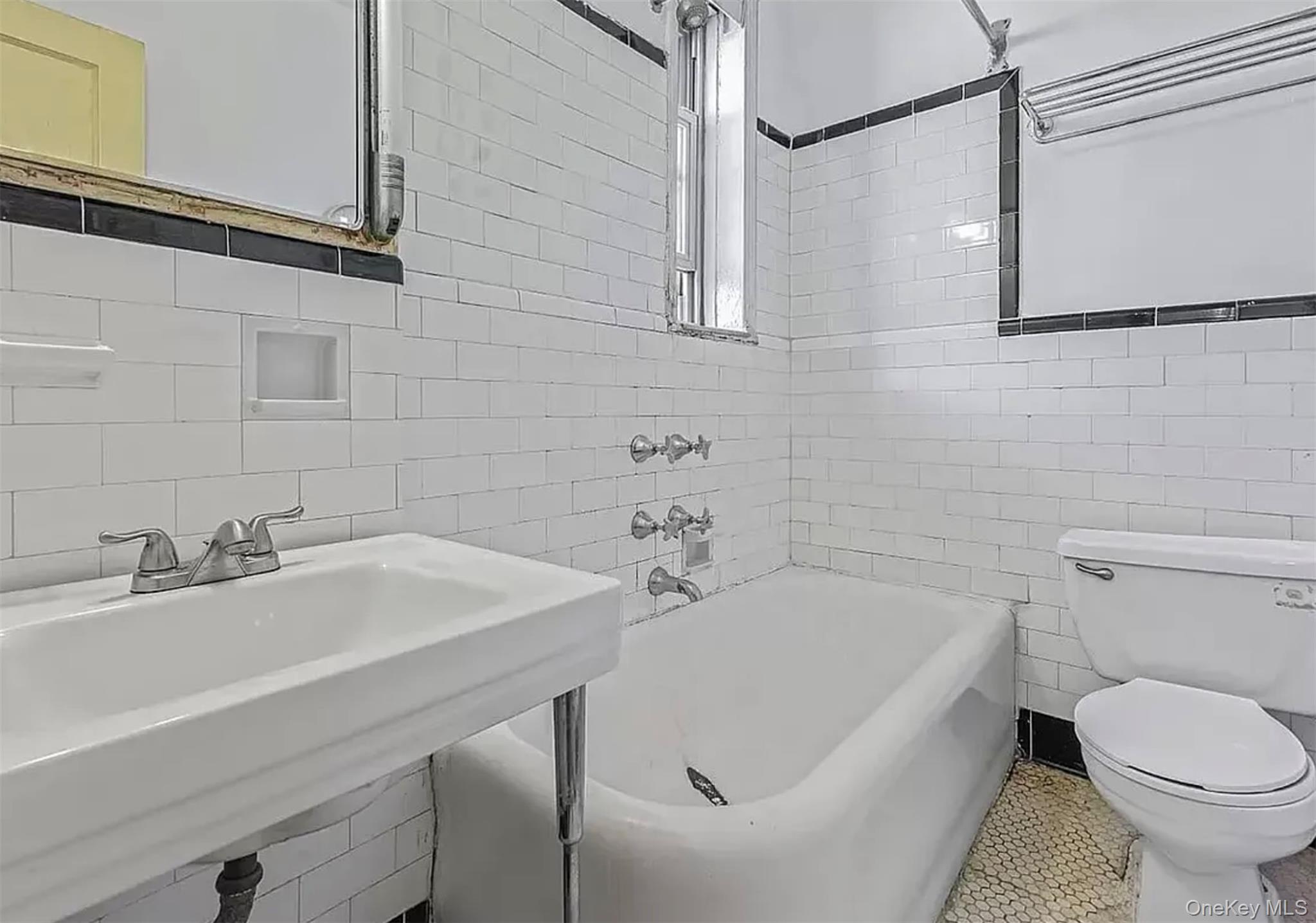 4310 48th Avenue 4m Property Photo 10