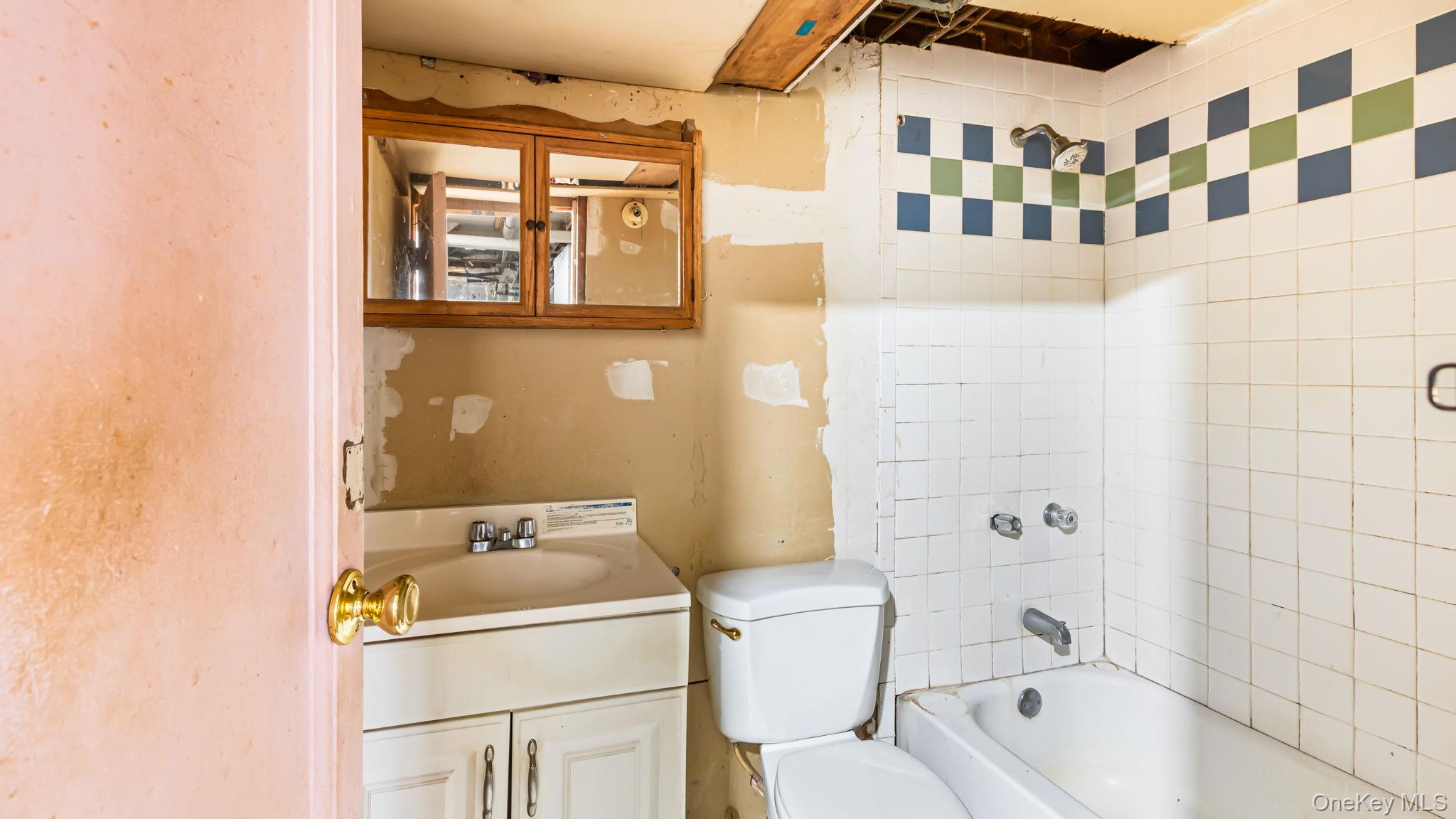 25 Revilo Avenue Property Photo 34