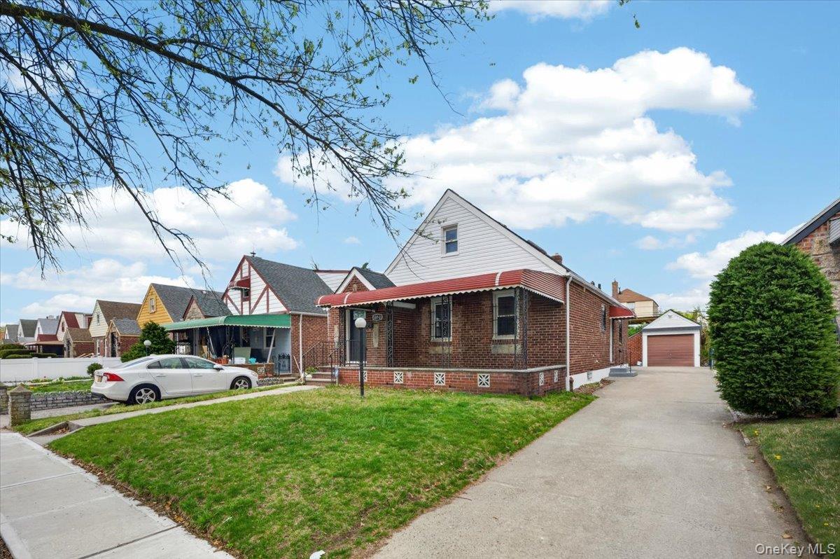 18723 Brinkerhoff Avenue Property Photo 2