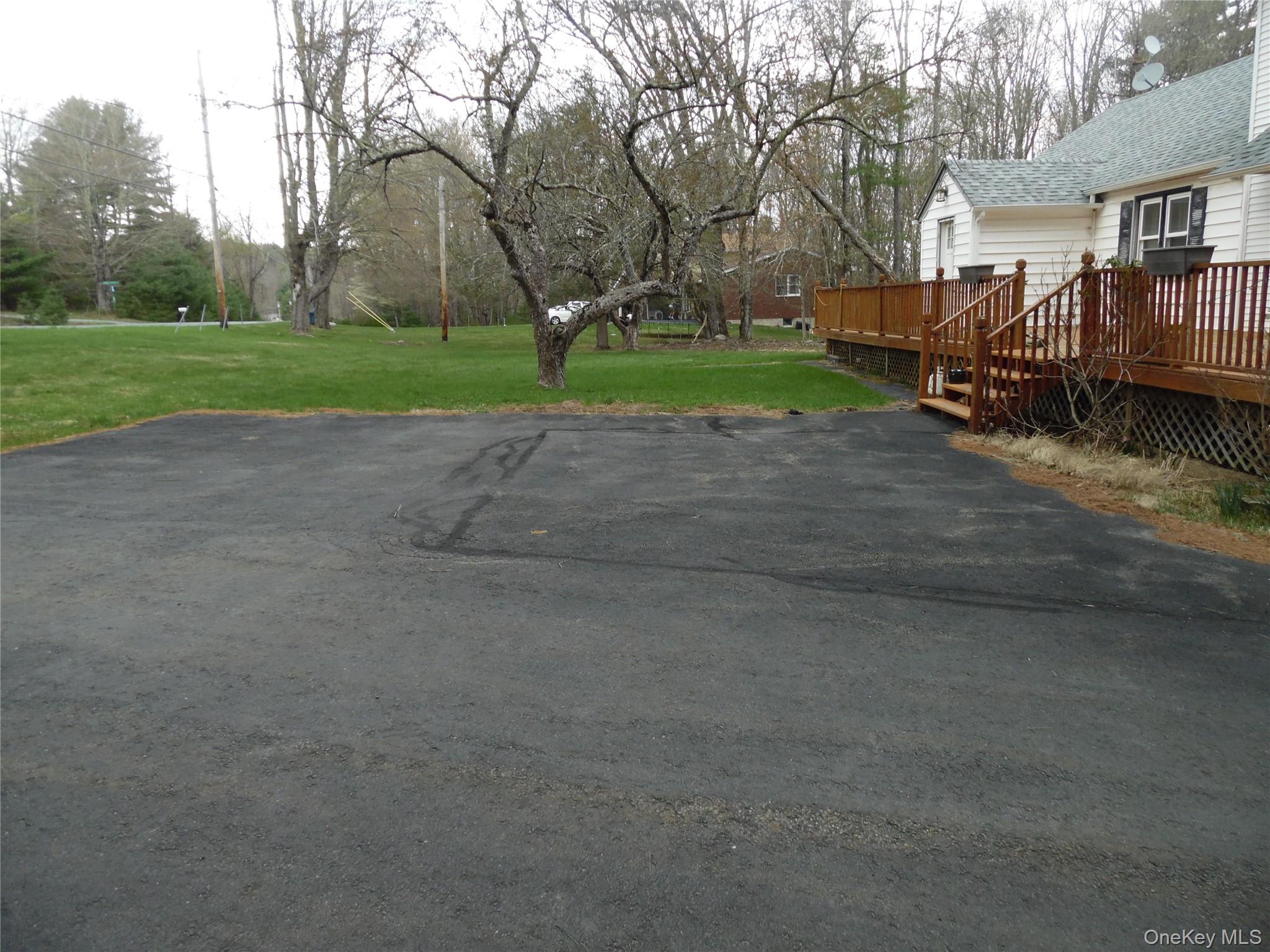 176 Post Hill Road Property Photo 3