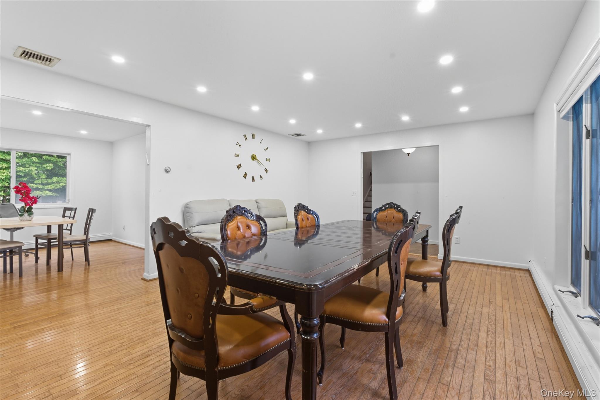 35 Depalma Drive Property Photo 9