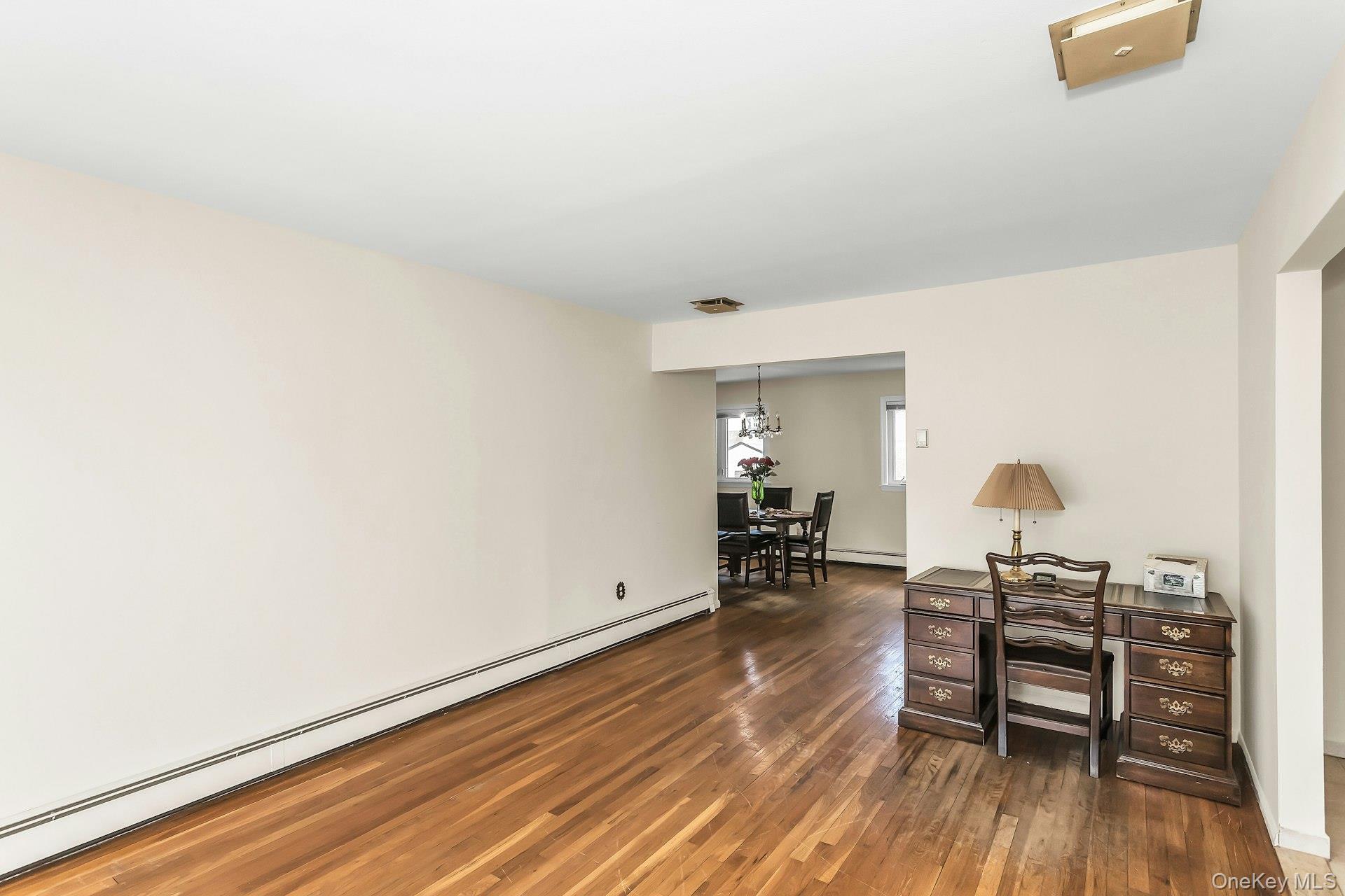 258 N Wisconsin Avenue Property Photo 6