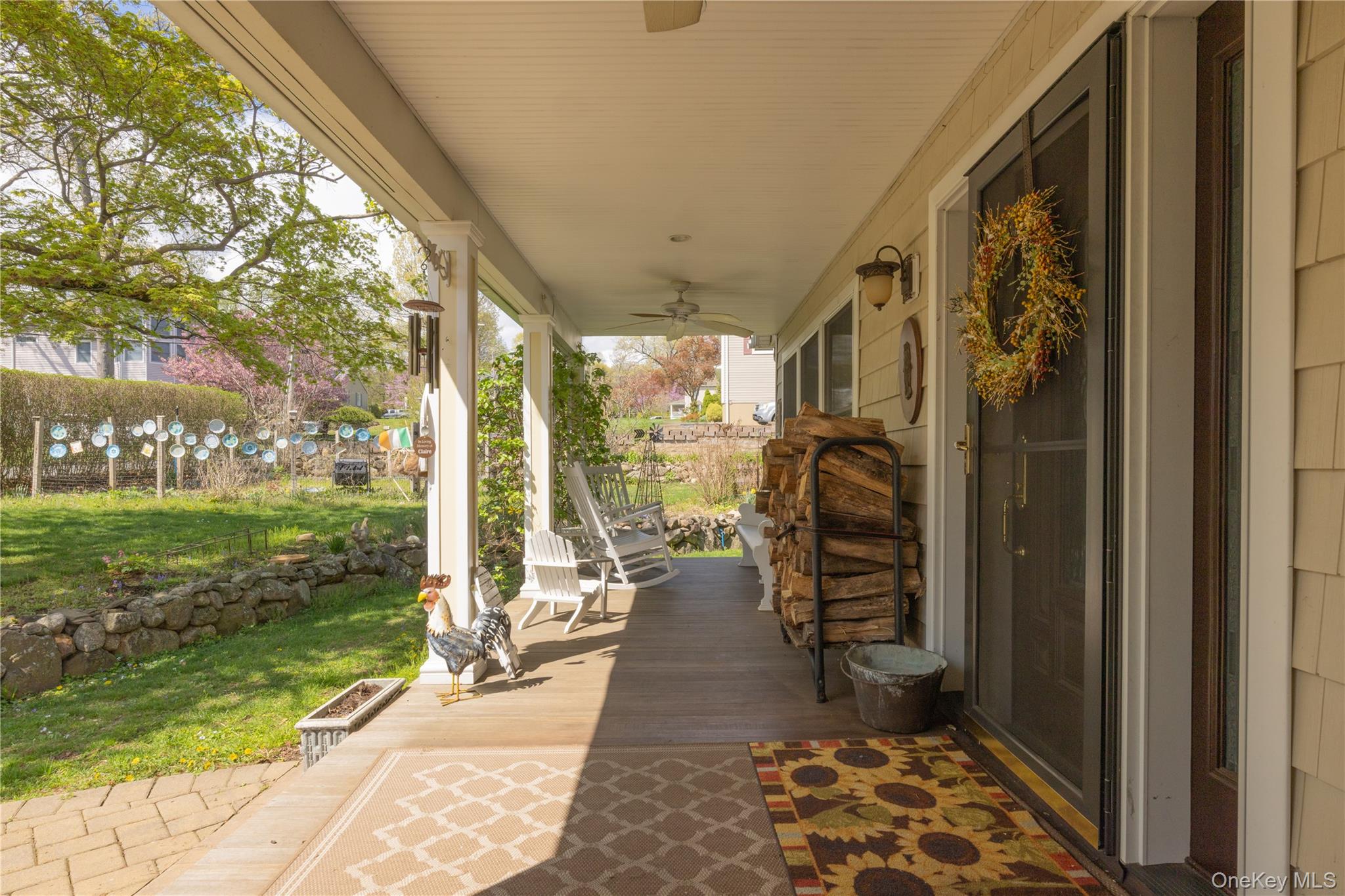 302 Laurel Road Property Photo 4