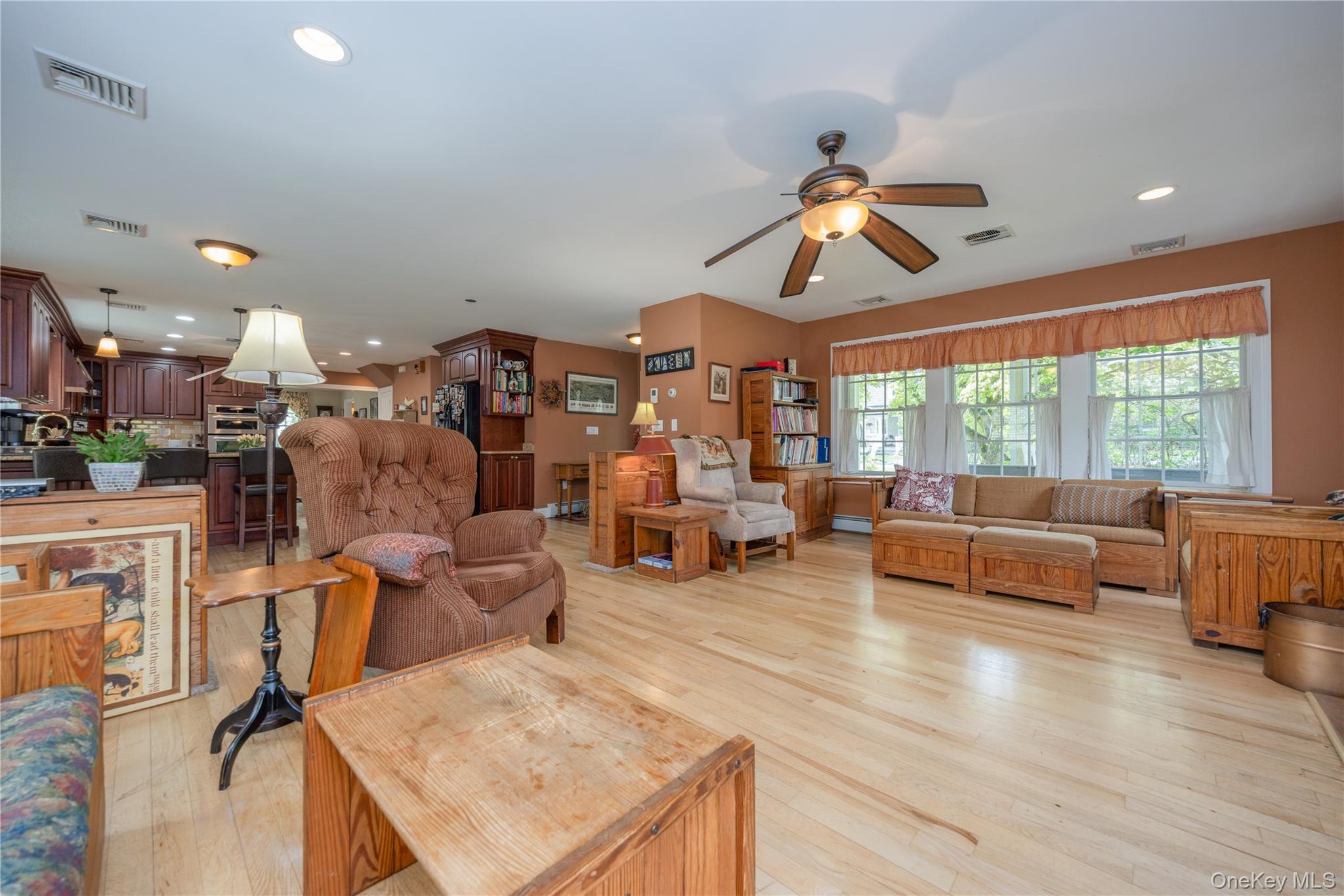 302 Laurel Road Property Photo 8