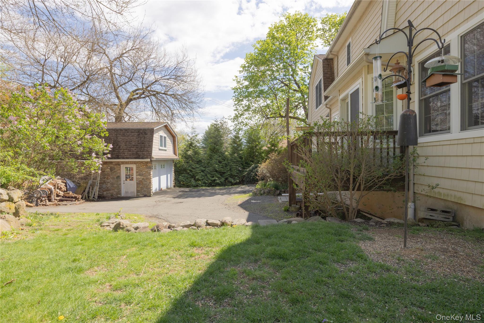 302 Laurel Road Property Photo 24