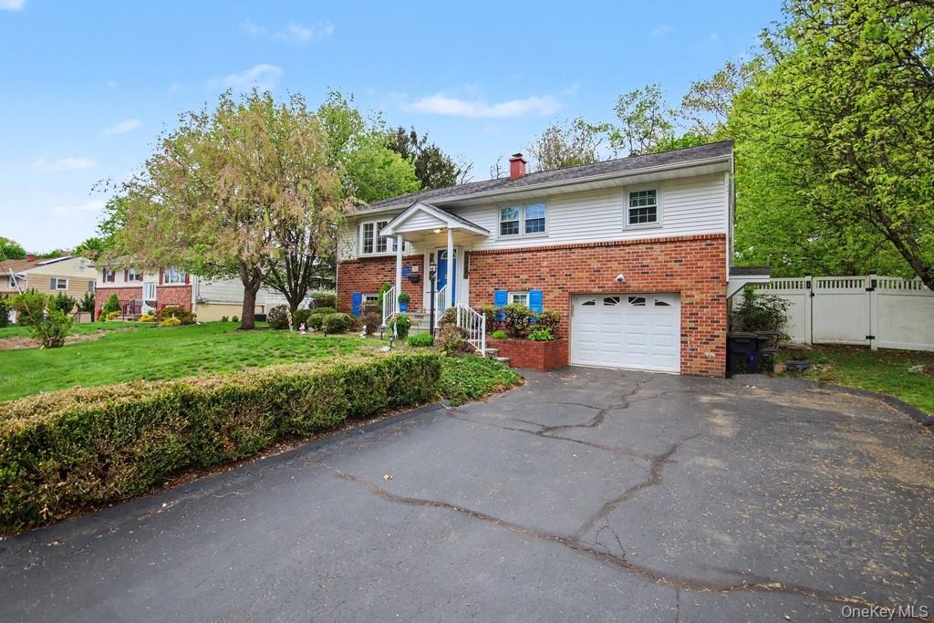 35 Sengstacken Drive Property Photo 2