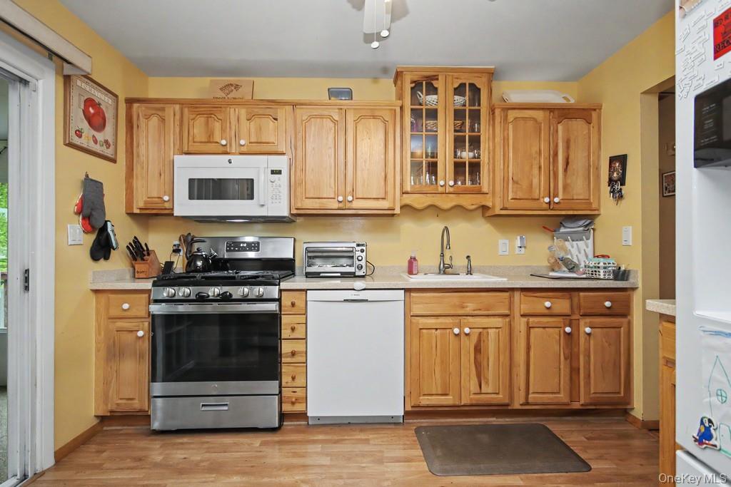 35 Sengstacken Drive Property Photo 4
