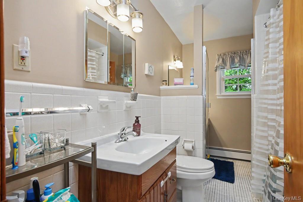 35 Sengstacken Drive Property Photo 10