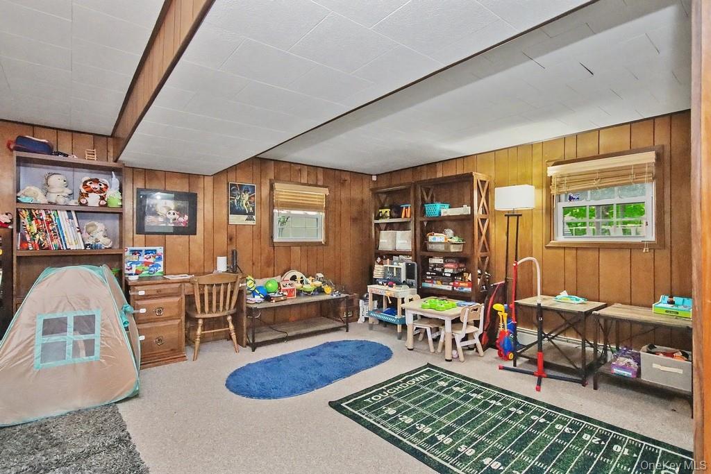 35 Sengstacken Drive Property Photo 13