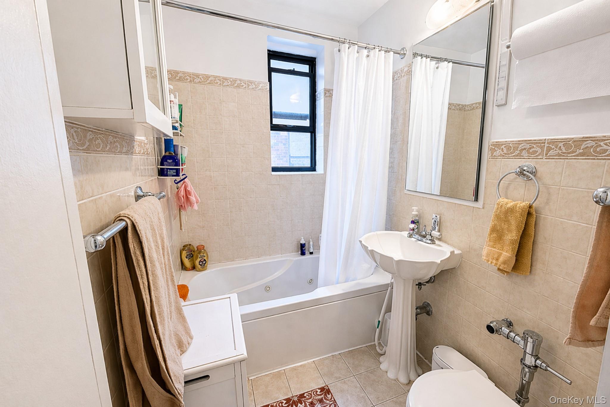 8325 98th Street 5p Property Photo 10