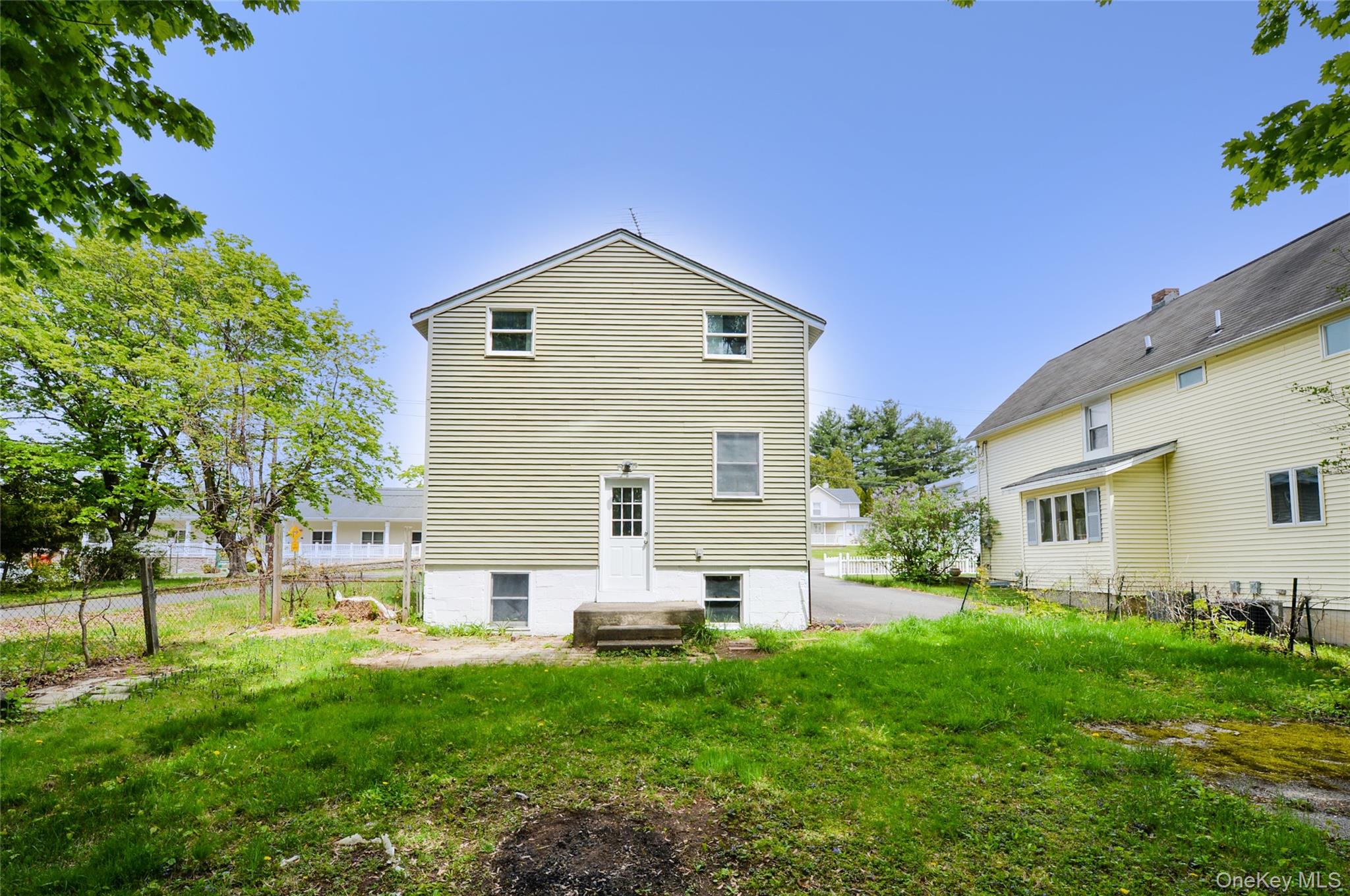 7 Pioneer Avenue Property Photo 4