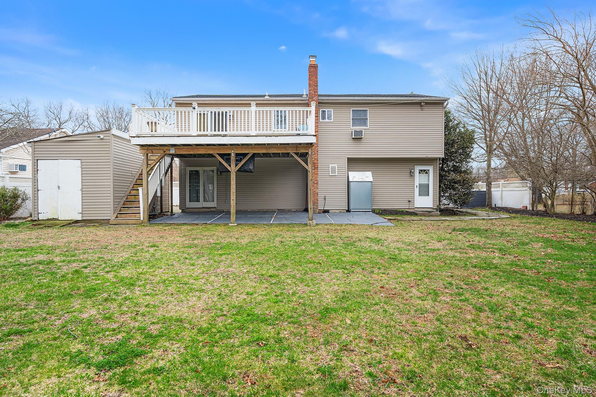 549 4th Street Property Photo 4