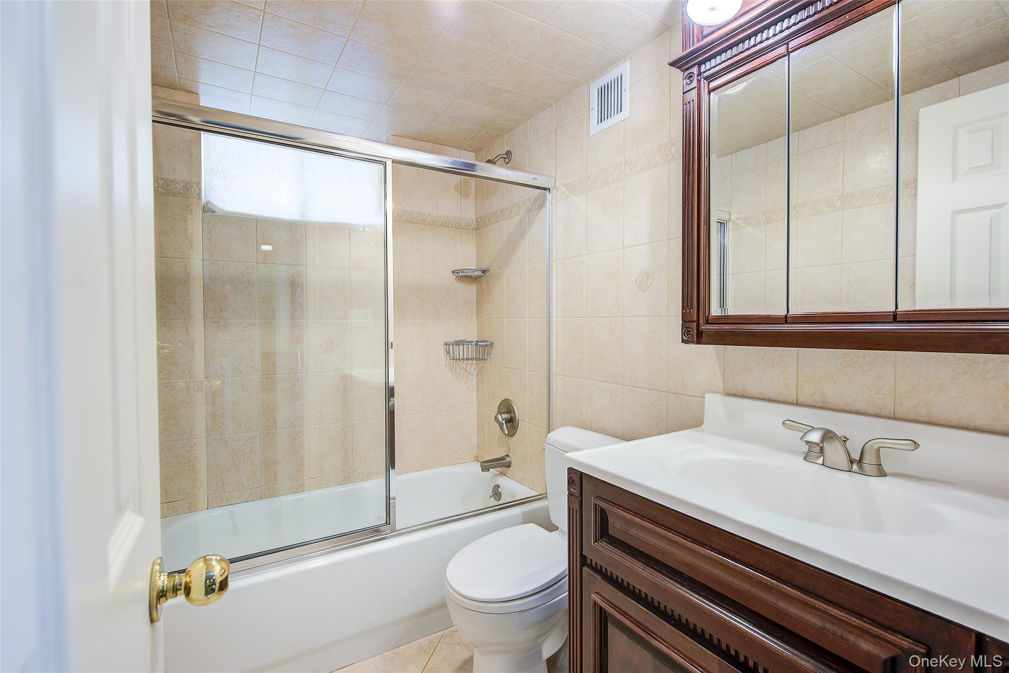 69-29 166th Street Property Photo 40