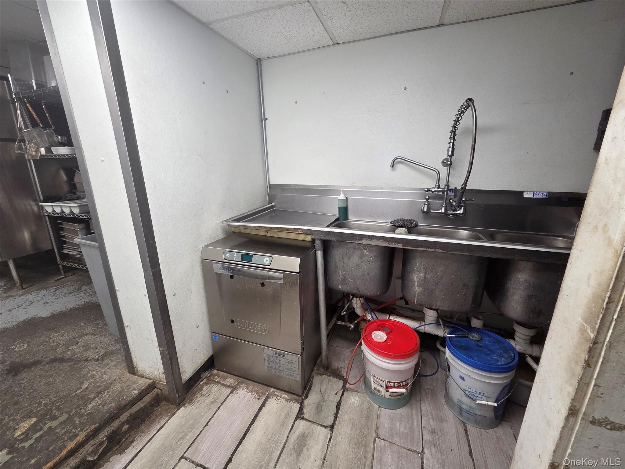85 Main Street Property Photo 16