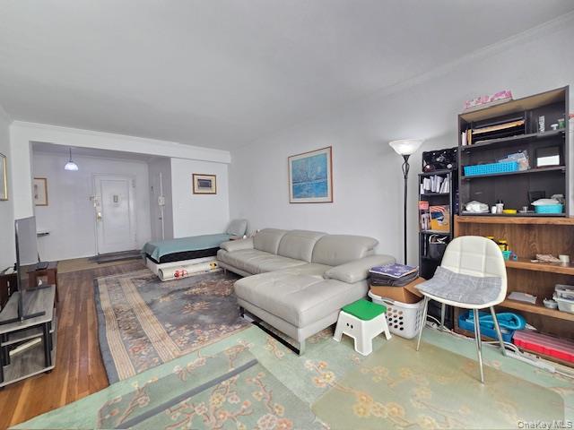 46 Grace Avenue 2j Property Photo 9