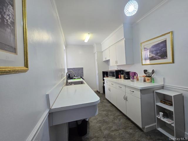 46 Grace Avenue 2j Property Photo 12